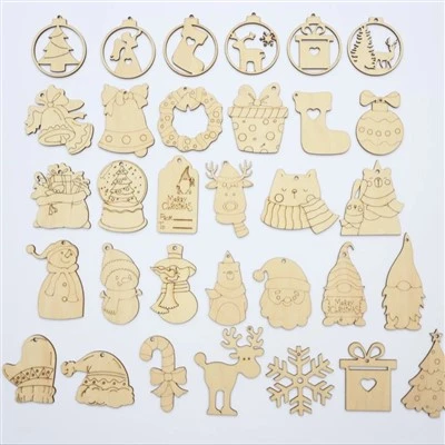 木製クリスマスツリーの装飾